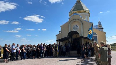 Похорон бійця в Хомівці Похорон бійця в Хомівці