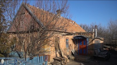 “Обстрілюють кожен день”: як живуть в селі Новоданилівка в чотирьох кілометрах від лінії фронту “Обстрілюють кожен день”: як живуть в селі Новоданилівка в чотирьох кілометрах від лінії фронту