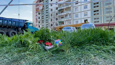 В Умані на Черкащині під час масованого обстрілу влучили у багатоповерхівку. Що відомо В Умані на Черкащині під час масованого обстрілу влучили у багатоповерхівку. Що відомо