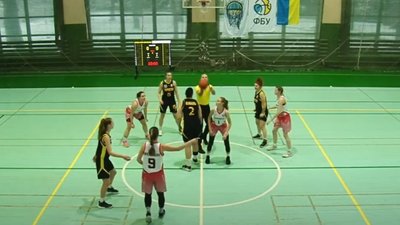 Сумсько-полтавська баскетбольна команда святкувала третю перемогу у жіночій "Супер лізі"