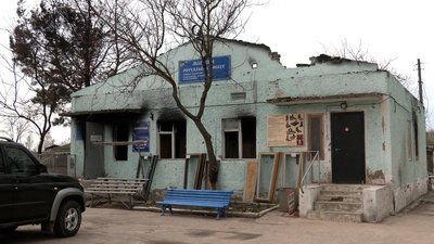 Адміністративний корпус КП "Спецкомбінат" після обстрілів російськими військовими