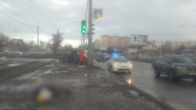 У Харкові автомобіль на смерть збив хлопця