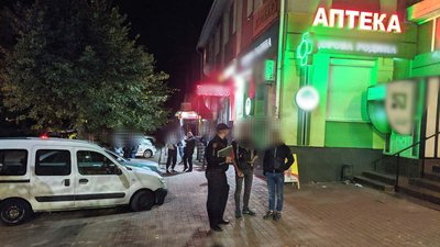 Кавказця, який у Рівному ножем поранив очевидця бійки, суд відправив у СІЗО