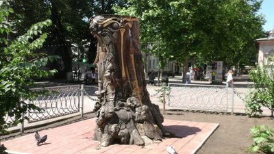 Вулиці Херсона прикрашають роботи заслуженого художника України Миколи Гепарда