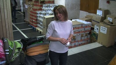 "Люди стомилися, але війна триває": як працює центральний пункт допомоги у Луцьку "Люди стомилися, але війна триває": як працює центральний пункт допомоги у Луцьку
