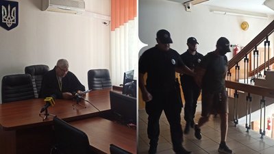 Правоохоронці супроводжують підозрюваного в приміщенні Хмельницького міськрайонного суду