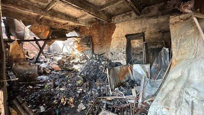 Пожежа у дитячому таборі "Сонячні Карпати" у Красноїллі Пожежа у дитячому таборі "Сонячні Карпати" у Красноїллі