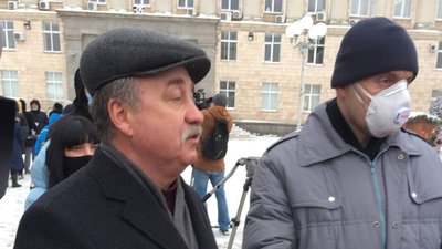 У Черкасах мешканці гуртожитку мітингують проти виселення