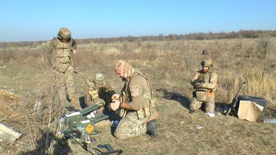 Тренування бійців спецпідрозділу «Атей» Донецька область Тренування бійців спецпідрозділу «Атей» Донецька область