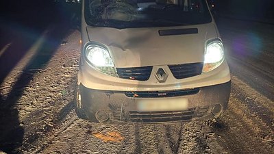У Сумах в автомобільній аварії травми отримала жінка У Сумах в автомобільній аварії травми отримала жінка