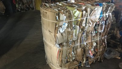 У Миргороді на Полтавщині працює сміттєсортувальна лінія: як впливає на життя громади У Миргороді на Полтавщині працює сміттєсортувальна лінія: як впливає на життя громади