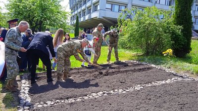 акція Суми бібліотека України акція Суми бібліотека України
