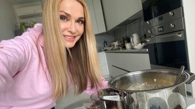 Ольга Сумська на своїй кухні Ольга Сумська на своїй кухні