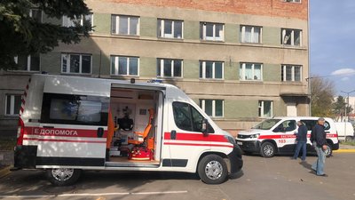 Майже 5 тисяч дзвінків щодоби. На Львівщині зросла кількість звернень до "швидкої"