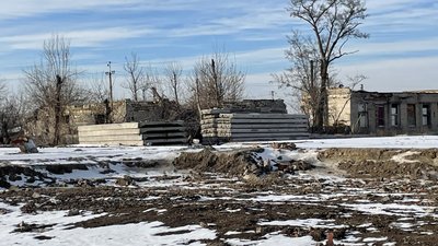 "Якщо не буде світла — будемо з водою". На Миколаївщині відбудовують село Зелений Гай "Якщо не буде світла — будемо з водою". На Миколаївщині відбудовують село Зелений Гай