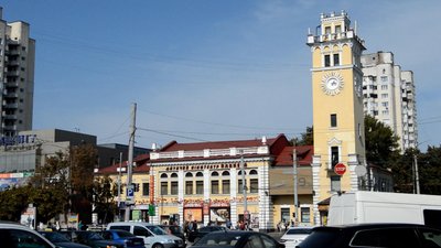 Головний годинник міста: як і чому змінювалася хмельницька пожежна вежа