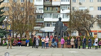На Тернопільщині відбувся концерт, під час якого збирали гроші для ЗСУ На Тернопільщині відбувся концерт, під час якого збирали гроші для ЗСУ