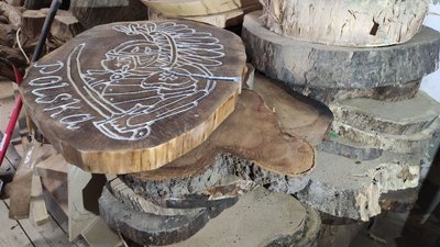 Тернополянин виготовив панно із зображенням розстріляного українського героя Тернополянин виготовив панно із зображенням розстріляного українського героя