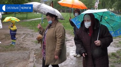 У Чернігові люди протестували проти встановлення підземних сміттєвих контейнерів. РЕПОРТАЖ