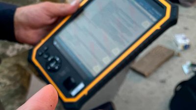 Фотографував військові об'єкти й інші споруди: у Житомирі затримали чоловіка, у смартфоні якого були фото споруд міста