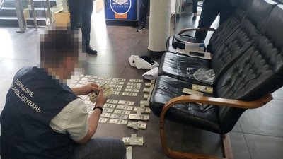 Конфісковані гроші у прокурора Конфісковані гроші у прокурора