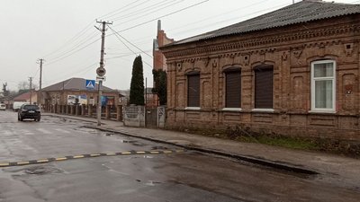У Бердичеві на Житомирщині колишні вулиці Карла Маркса і Ватутіна мають однакову назву — Михайла Грушевського У Бердичеві на Житомирщині колишні вулиці Карла Маркса і Ватутіна мають однакову назву — Михайла Грушевського