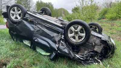 Травмувалася дитина: на Вінниччині зіштовхнулися дві автівки Травмувалася дитина: на Вінниччині зіштовхнулися дві автівки