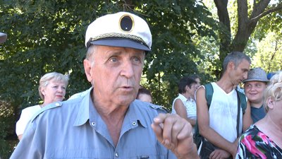 Мешканці села Плавні на Запоріжжі живуть без комунальних послуг й під постійними обстрілами Мешканці села Плавні на Запоріжжі живуть без комунальних послуг й під постійними обстрілами