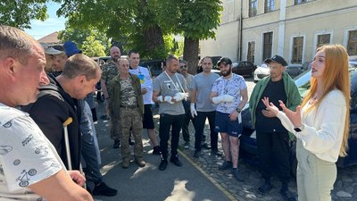 Благодійна екскурсія для поранених та ветеранів