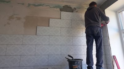 На Полтавщині в Опішнянській ТГ у закладі освіти облаштовують житло для переселенців На Полтавщині в Опішнянській ТГ у закладі освіти облаштовують житло для переселенців