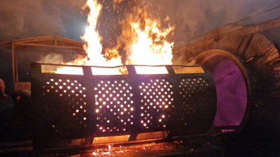 На Закарпатті на території підприємства із виробництва деревного вугілля сталася пожежа
