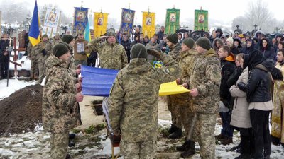 На Тернопільщині попрощалися із загиблими військовослужбовцями