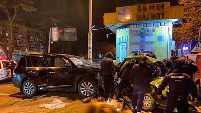 Підозрюваного у скоєнні ДТП зі смертельними наслідками в Миколаєві залишили під вартою Підозрюваного у скоєнні ДТП зі смертельними наслідками в Миколаєві залишили під вартою
