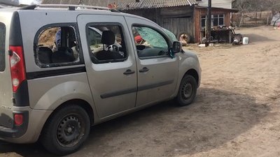"Дорога життя" через Десну: як чернігівські волонтери на човнах доставляли речі та евакуйовували людей під обстрілами "Дорога життя" через Десну: як чернігівські волонтери на човнах доставляли речі та евакуйовували людей під обстрілами