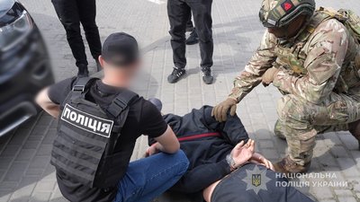 6000 доларів за службу в тилу та звільнення: в Одесі судитимуть військового 6000 доларів за службу в тилу та звільнення: в Одесі судитимуть військового