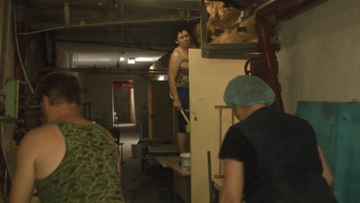 У одній із хмельницьких шкіл, що знаходиться у віддаленому мікрорайоні, готують укриття, аби з 1 вересня школярі могли розпочати навчання. 7 липня 2022 рік. У одній із хмельницьких шкіл, що знаходиться у віддаленому мікрорайоні, готують укриття, аби з 1 вересня школярі могли розпочати навчання. 7 липня 2022 рік.