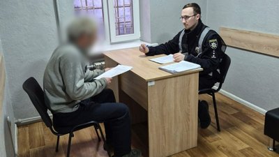 Повідомили про підозру 53-річному чоловіку, що кинув гранату у двір сусідів