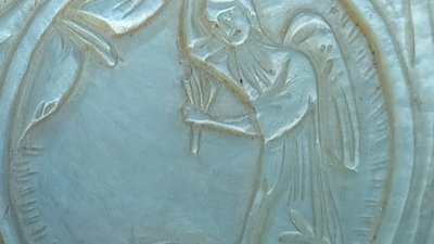У Музей волинської ікони передали ікону-мушлю ХІХ століття У Музей волинської ікони передали ікону-мушлю ХІХ століття