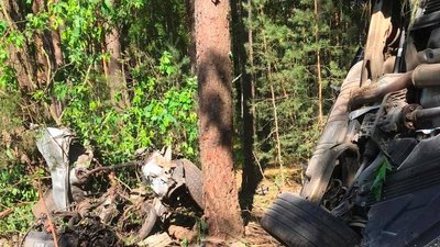 Під час обгону збив чоловіка та врізався в іншу автівку: подробиці ДТП під Славутичем Під час обгону збив чоловіка та врізався в іншу автівку: подробиці ДТП під Славутичем