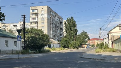 Рекордна спека в Миколаєві: як жителі міста пристосовуються до +40 градусів Рекордна спека в Миколаєві: як жителі міста пристосовуються до +40 градусів