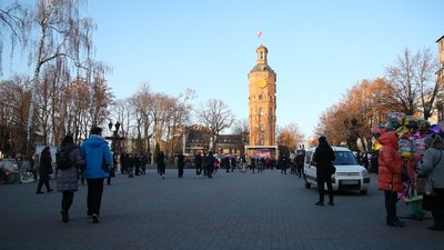 У Вінниці провели флешмоб до дня студента У Вінниці провели флешмоб до дня студента