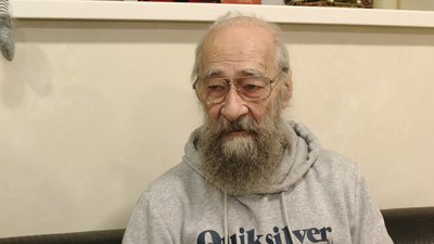Колишній військовий пілот з Канади доглядає врятованих тварин у Харкові Колишній військовий пілот з Канади доглядає врятованих тварин у Харкові