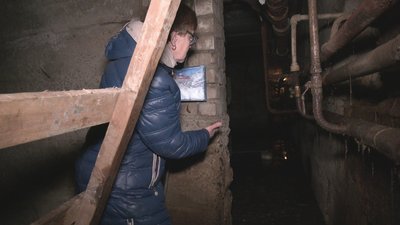 Сморід і грибок: харків'яни просять відремонтувати підвал, де ховалися під час обстрілів