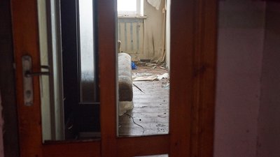 В Умані на Черкащині відновлюють уражений ракетою будинок