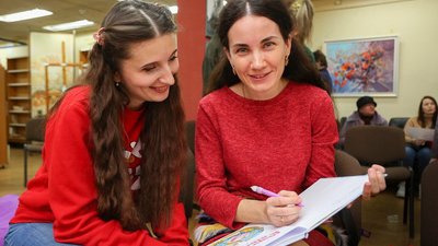 Аудіотеатр: кропивницькі актори читають у бібліотеці дітям казки