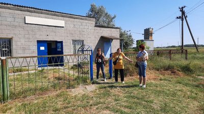 Жителі Кінбурнського півострова, що на Миколаївщині виступають проти трансформації поштового відділення у пересувне Жителі Кінбурнського півострова, що на Миколаївщині виступають проти трансформації поштового відділення у пересувне
