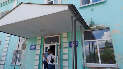 На Сумському заводі гумотехнічних виробів правоохоронці провели обшуки