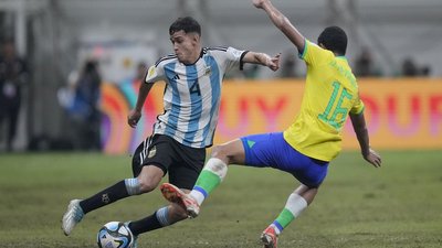 Розгром чинних чемпіонів, непереможені Німеччина та Франція. Визначилися півфінальні пари ЧС з футболу U17: розклад