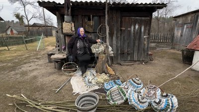 "Нам немає коли скучати, бо ми в роботі": як чотири волинські сім'ї живуть на хуторі "Нам немає коли скучати, бо ми в роботі": як чотири волинські сім'ї живуть на хуторі