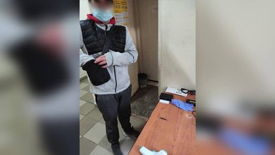 На Прикарпатті чоловіка не пустили в суд з патронами На Прикарпатті чоловіка не пустили в суд з патронами